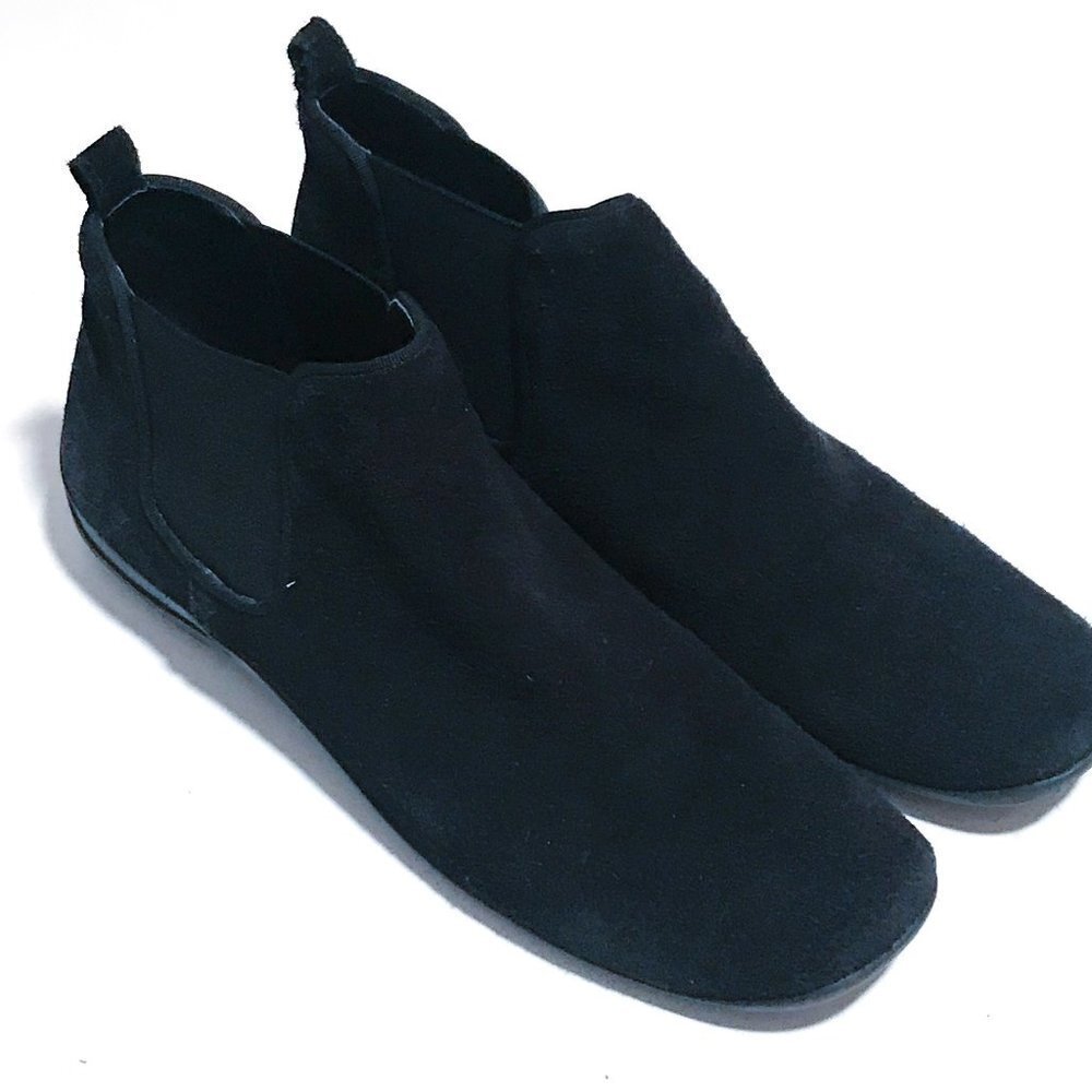 Walking Cradles Women's Ante Flat Black Suede Ankle boots Size 10N